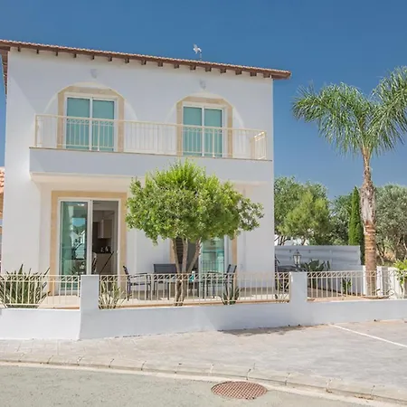 The Ultimate 5 Star Holiday In With Private Pool And Close To The Beach Paralimni 1324 Protaras