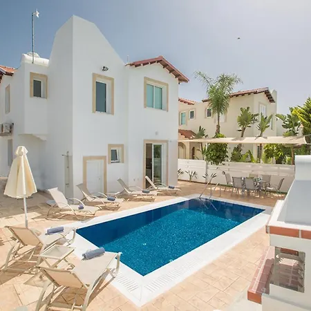فيلة The Ultimate 5 Star Holiday In With Private Pool And Close To The Beach Paralimni 1324 بروتاراس
