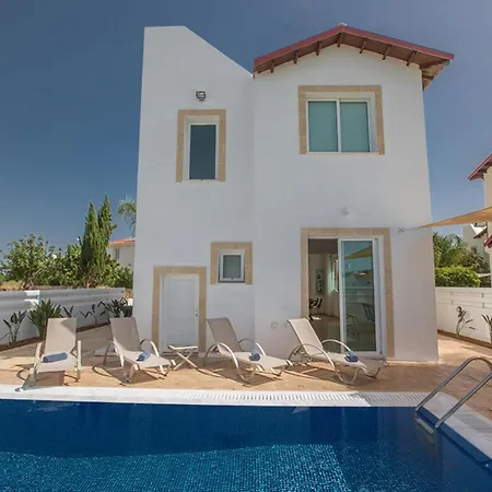 The Ultimate 5 Star Holiday In With Private Pool And Close To The Beach Paralimni 1324 بروتاراس